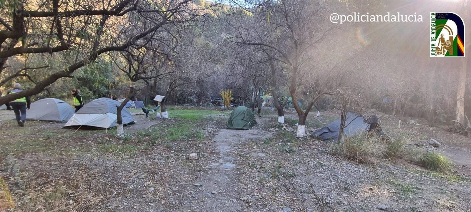 Localizan a ocho menores sin escolarizar y en situación de riesgo en la comuna hippie de Órgiva