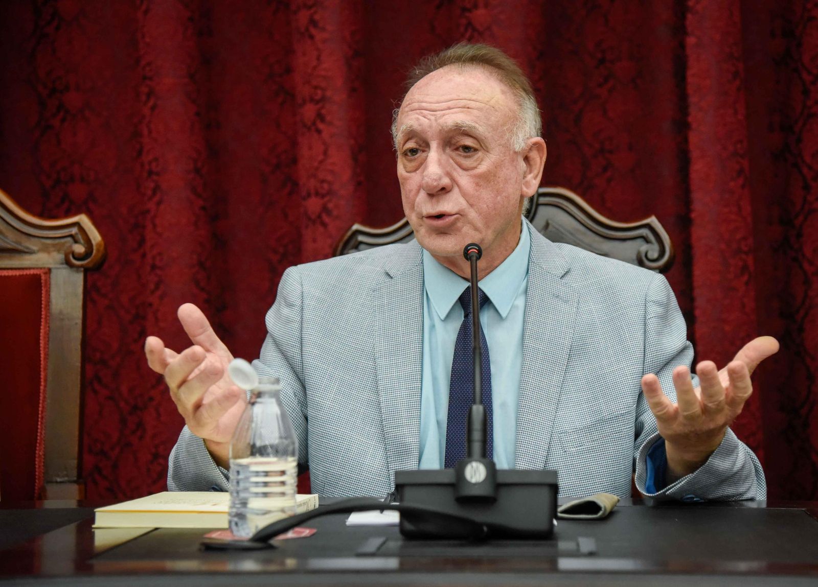 Presentación del libro 'Miradas inquietas', de Pablo Antonio Fernández