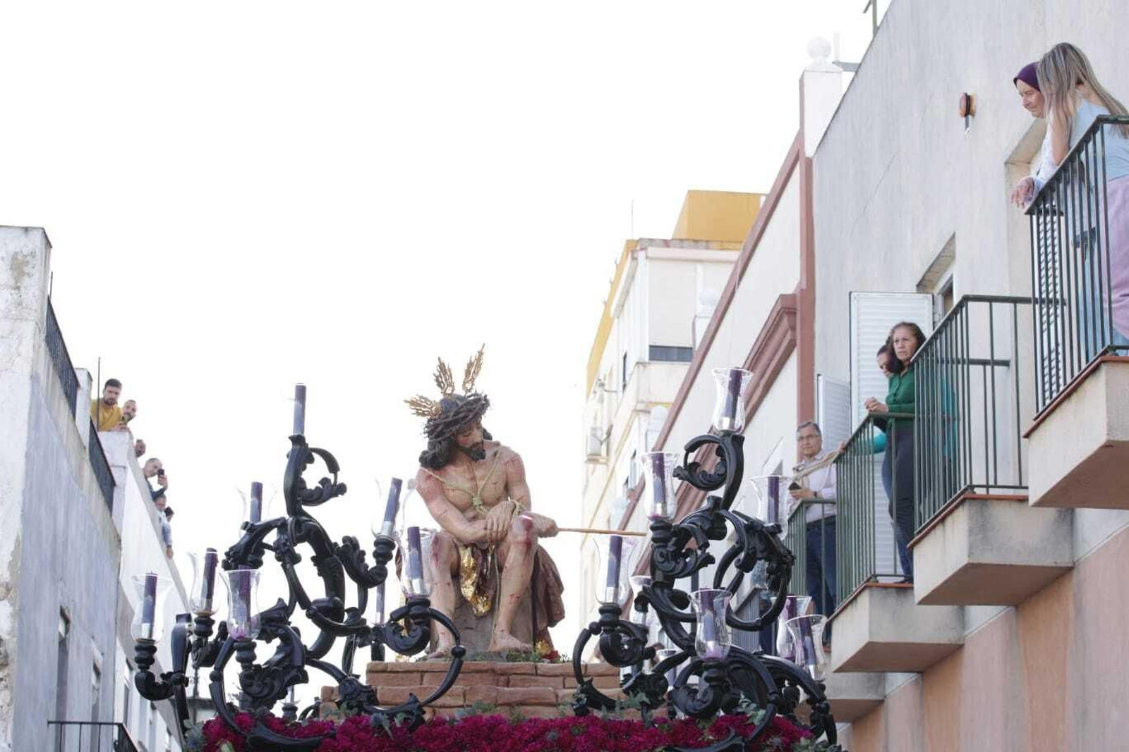 Así ha sido la primera salida de Coronación de Espinas en San Fernando