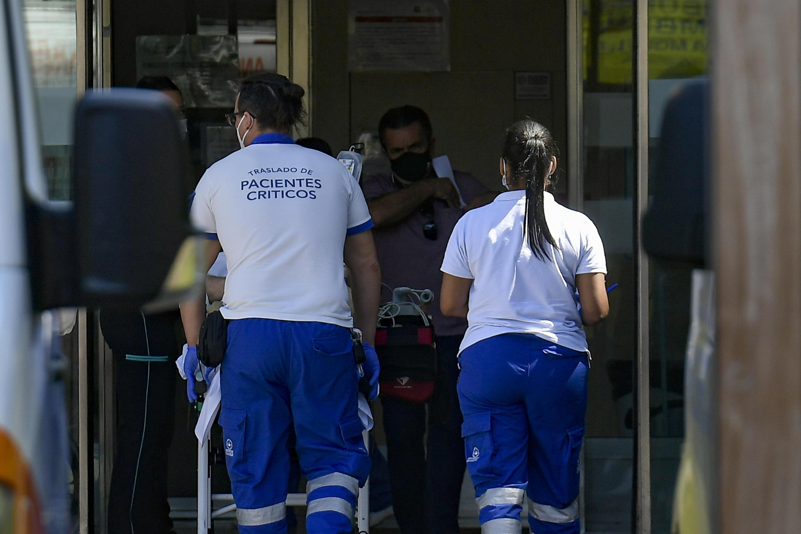 Granada suma 407 positivos en el pico de la quinta ola