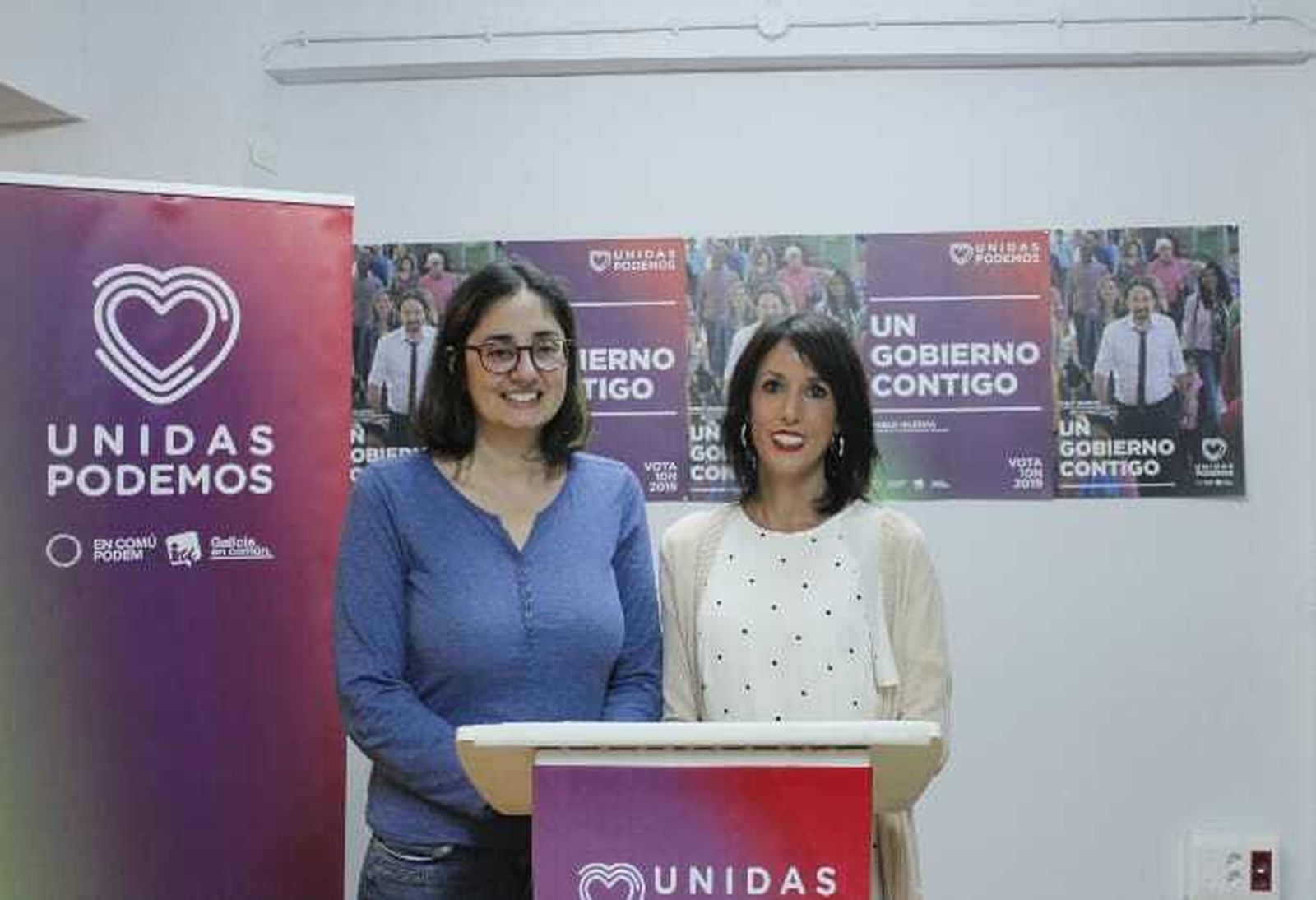 Carmen María Ruiz y Martina Velarde.