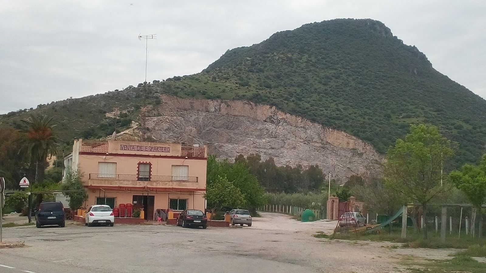 El TSJA confirma la prohibición de uso de explosivos en la cantera de Esparteros de Morón de la Frontera