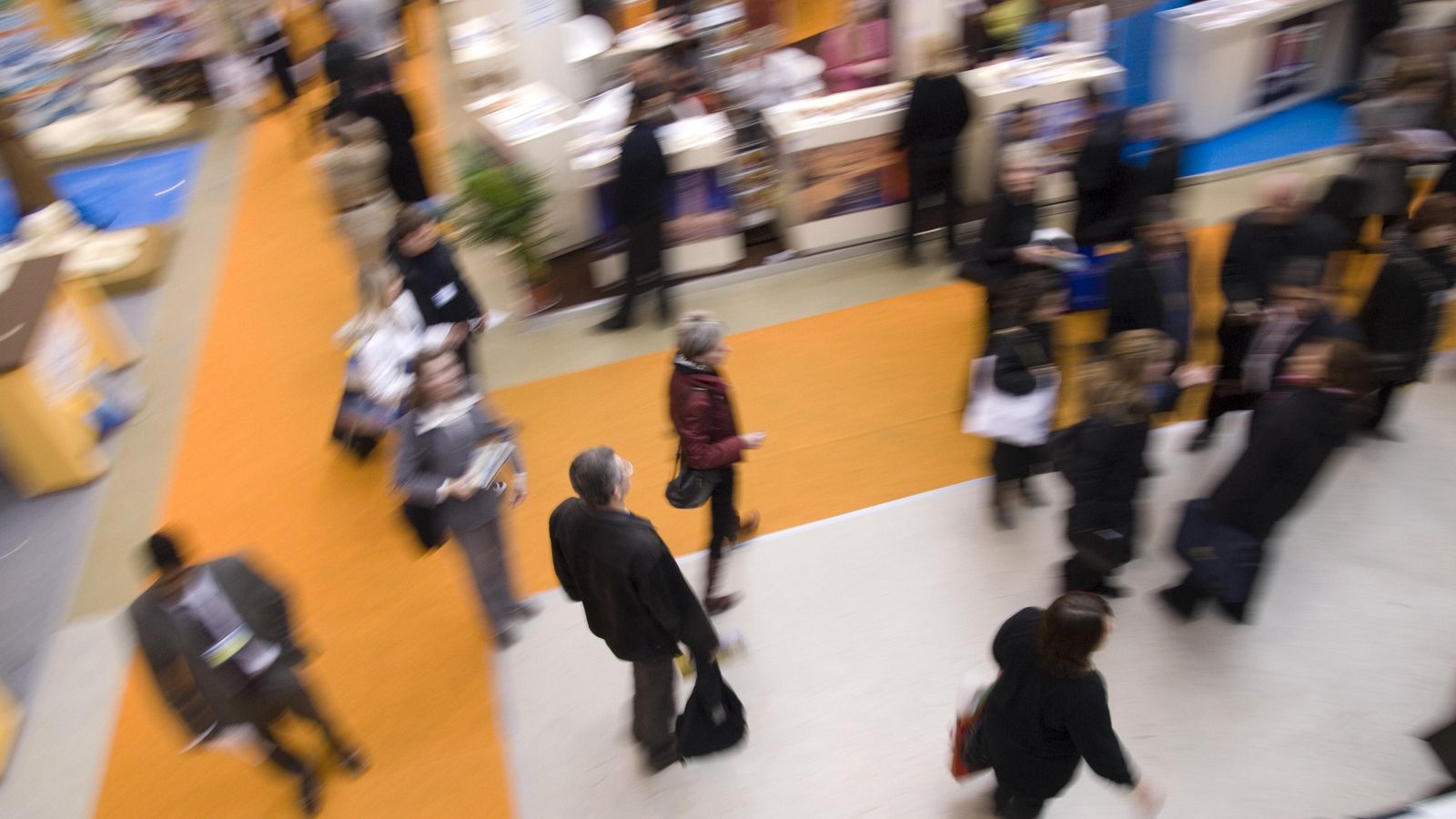 Se evitarán en rebajas las aglomeraciones.