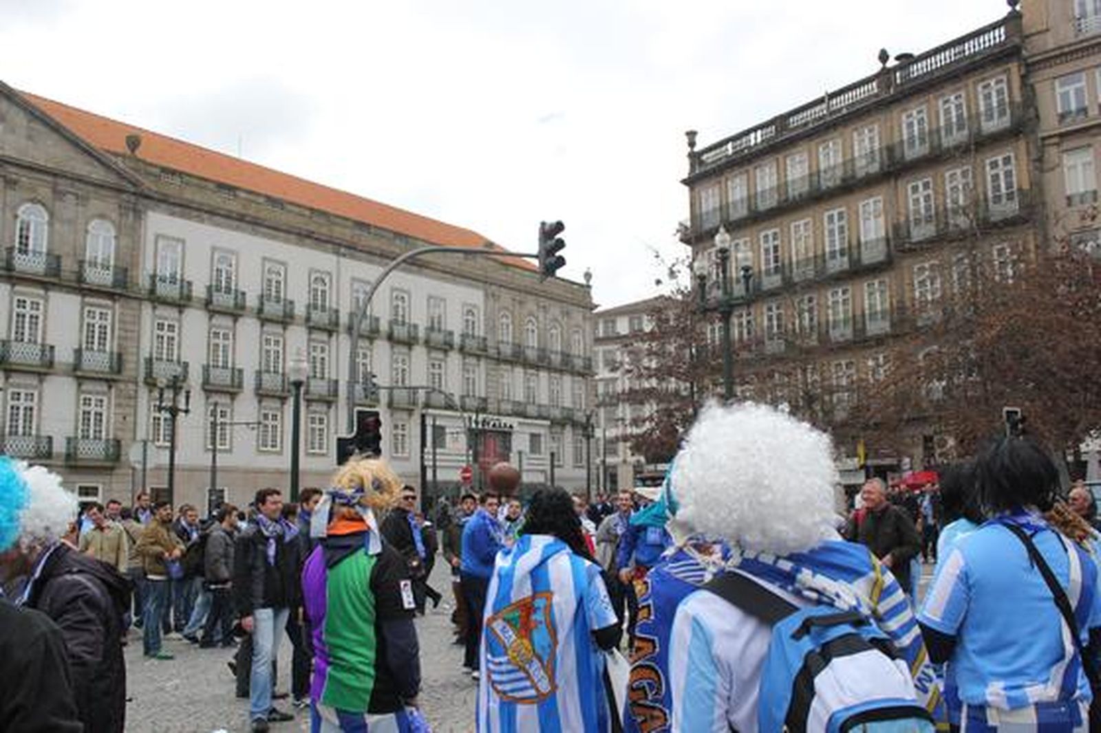 Malaguistas en la plaza de la Libertad

Foto: J. L. Malo
