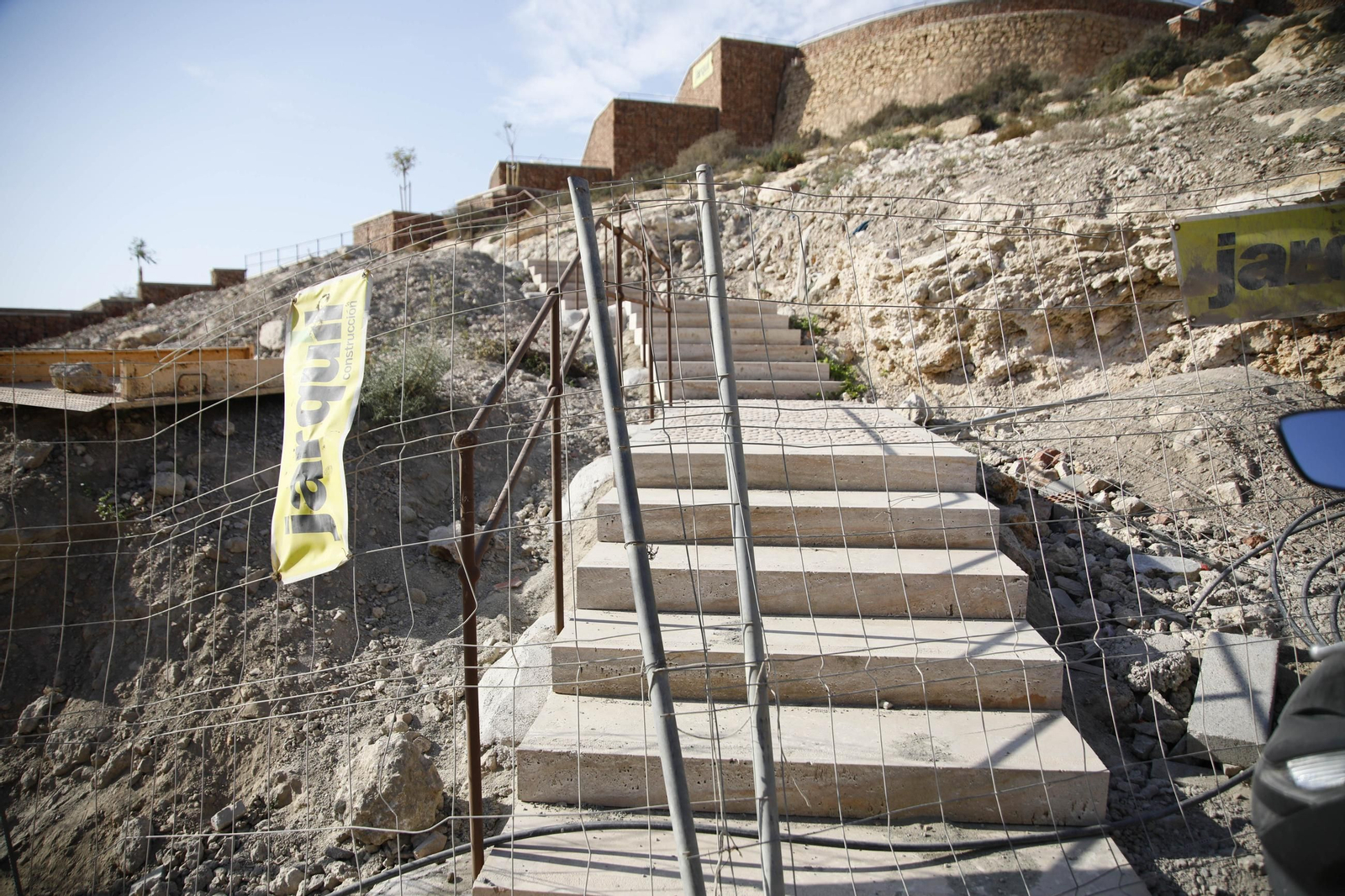 Las imágenes de los escombros en las obras de San Cristóbal de Almería