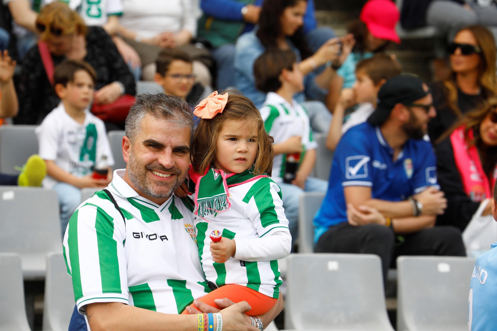 Las mejores fotos del ambiente en El Arcángel para el Córdoba CF - San Fernando