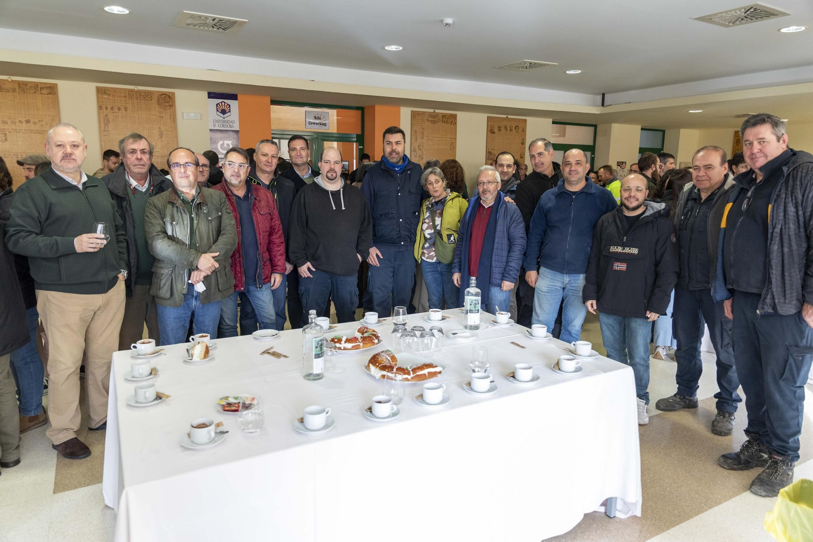 eL Tradicional desayuno con roscón de Reyes en el Campus de Rabanales, en imágenes