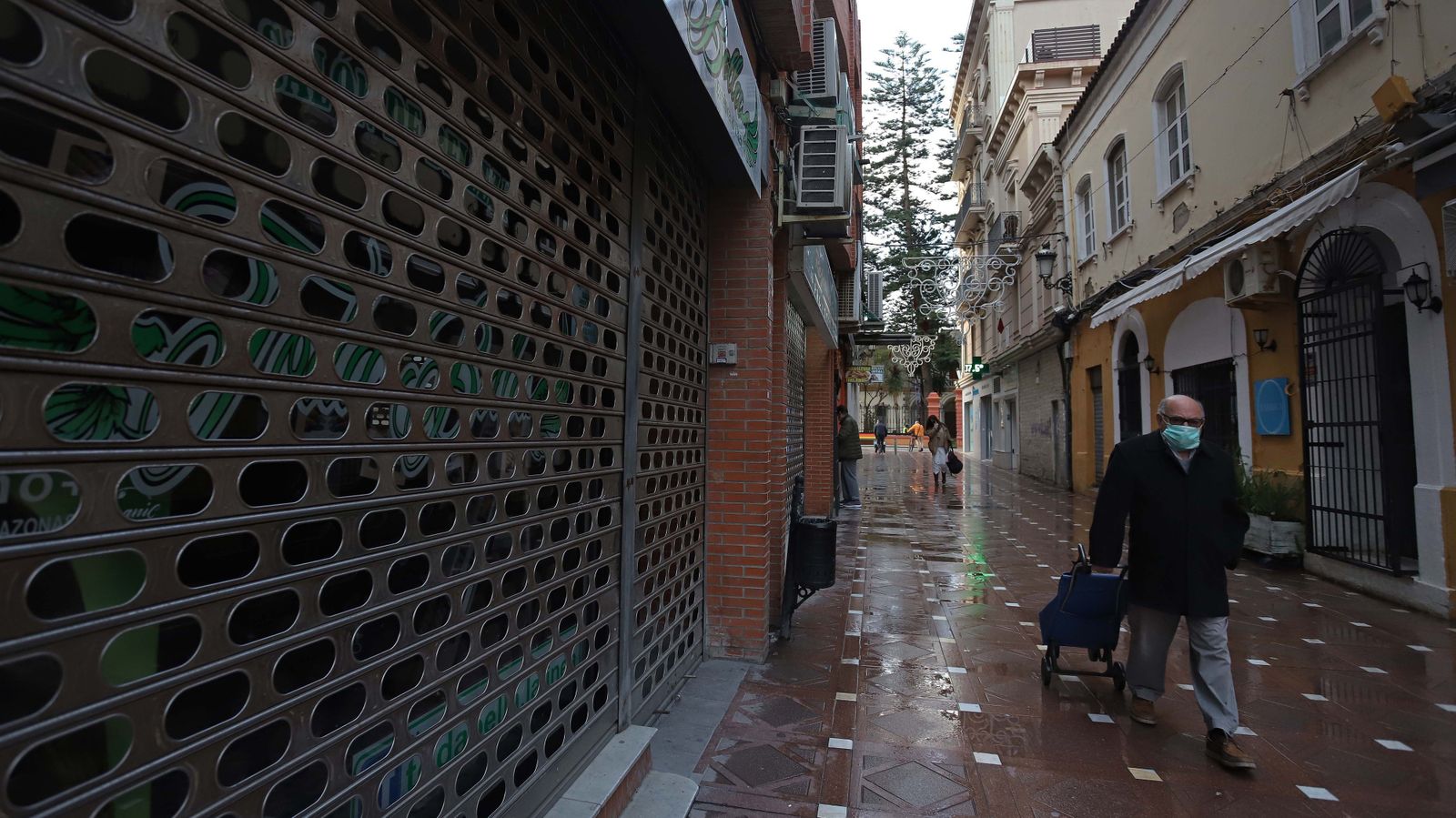 Fotos del primer día de alerta 4 grado 2 en La Línea