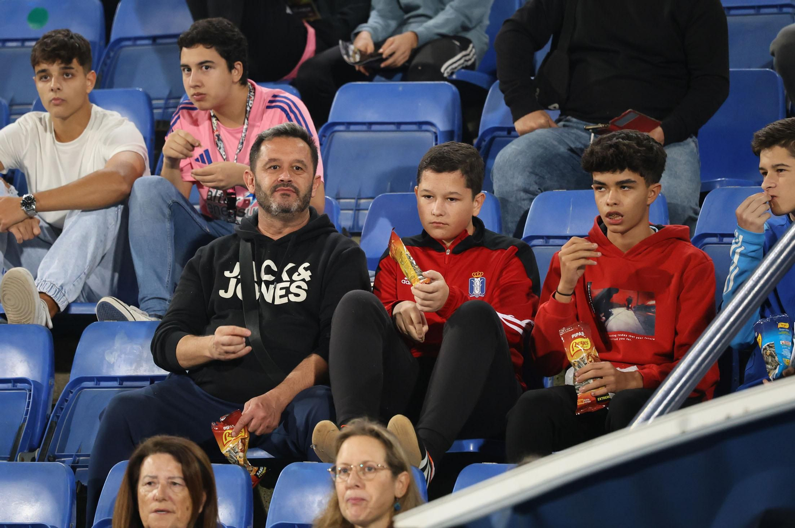 Búscate en las gradas del Nuevo Colombino en el Recre-Algeciras