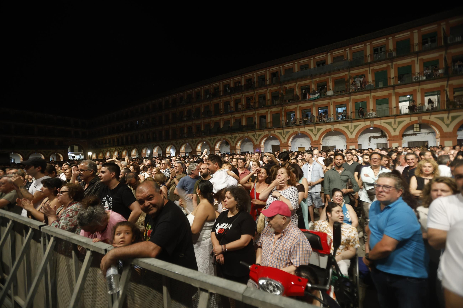 Las mejores imágenes de la Noche Blanca del Flamenco de Córdoba
