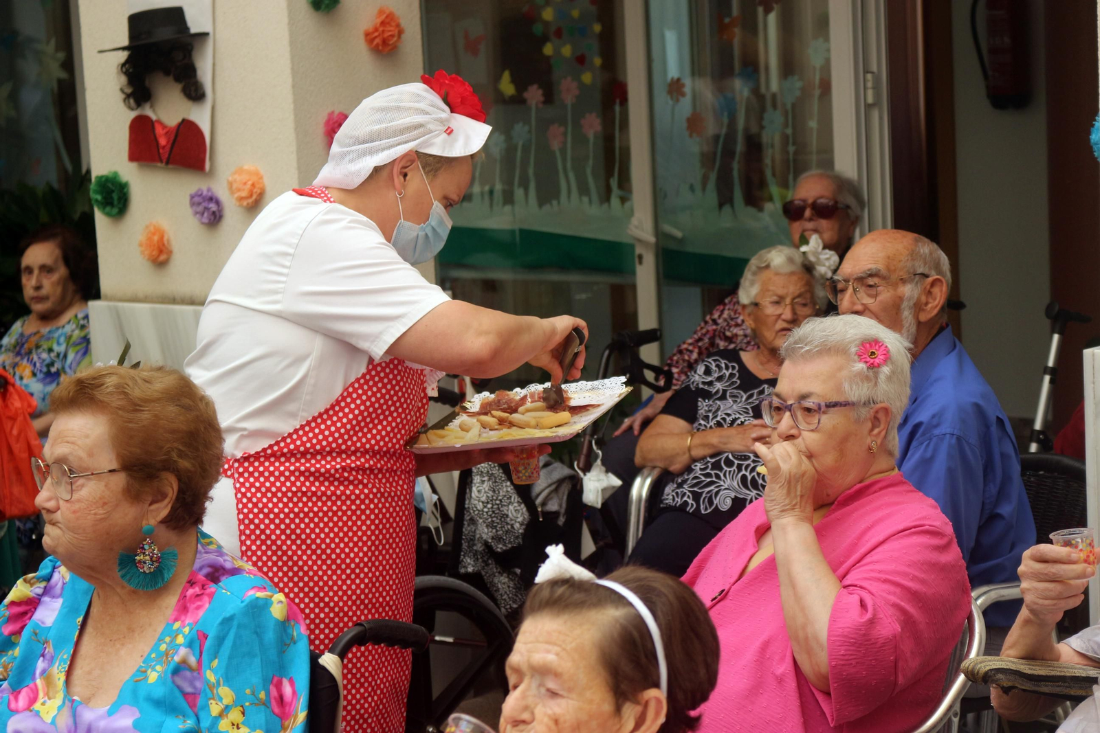 'Feria de Primavera' en la Residencia Vedruna de Puerto Real