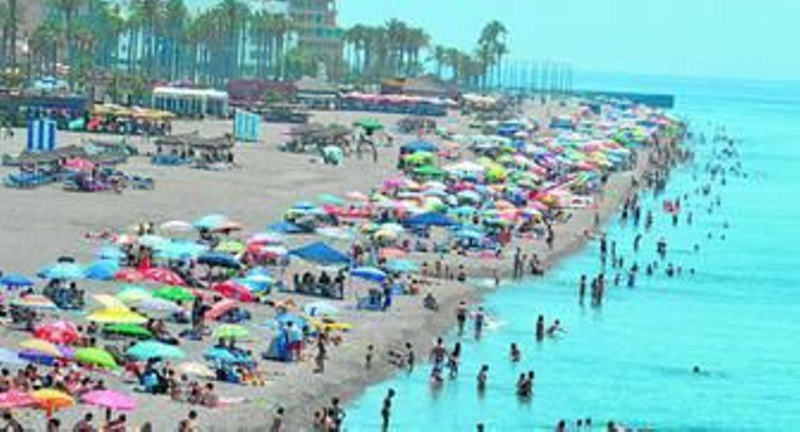 Los municipios costeros esperan con ganas el lleno de los meses de verano para reforzar su economía.