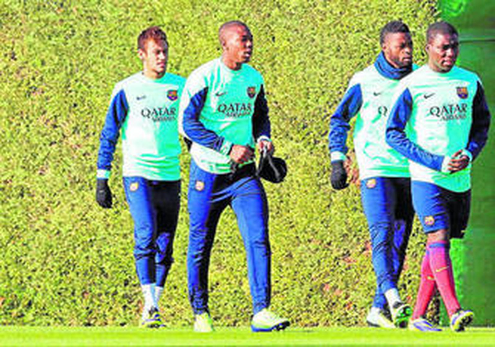 Neymar, Traore, Song y Dongou, durante el entrenamiento de ayer.