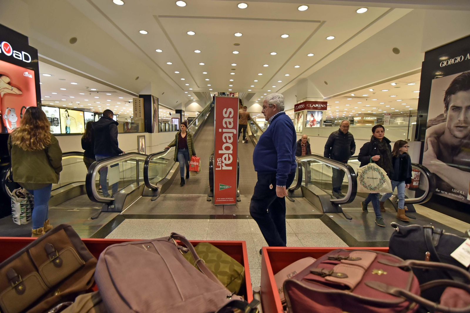 Un Corte Inglés durante la época de rebajas de este mes de enero