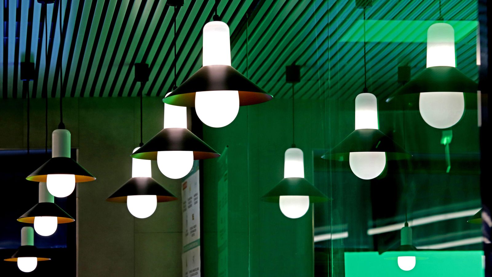 Toda la tienda cuenta con iluminación LED.