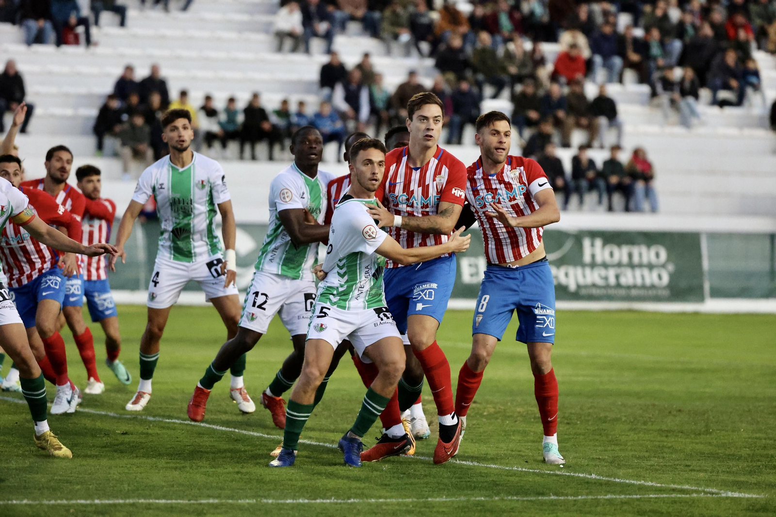Las mejores fotos de la victoria del Algeciras en Antequera