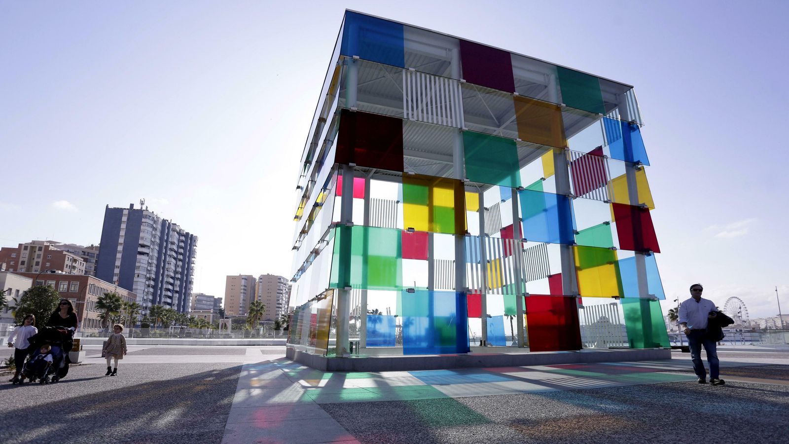 El Cubo, símbolo de la sede del Centro Pompidou en Málaga.