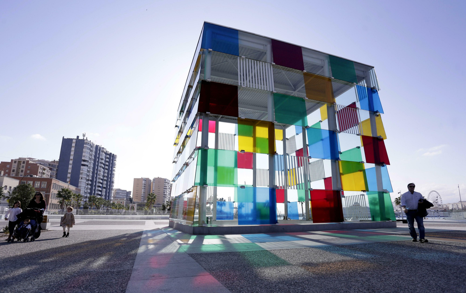 El Cubo, símbolo de la sede del Centro Pompidou en Málaga.
