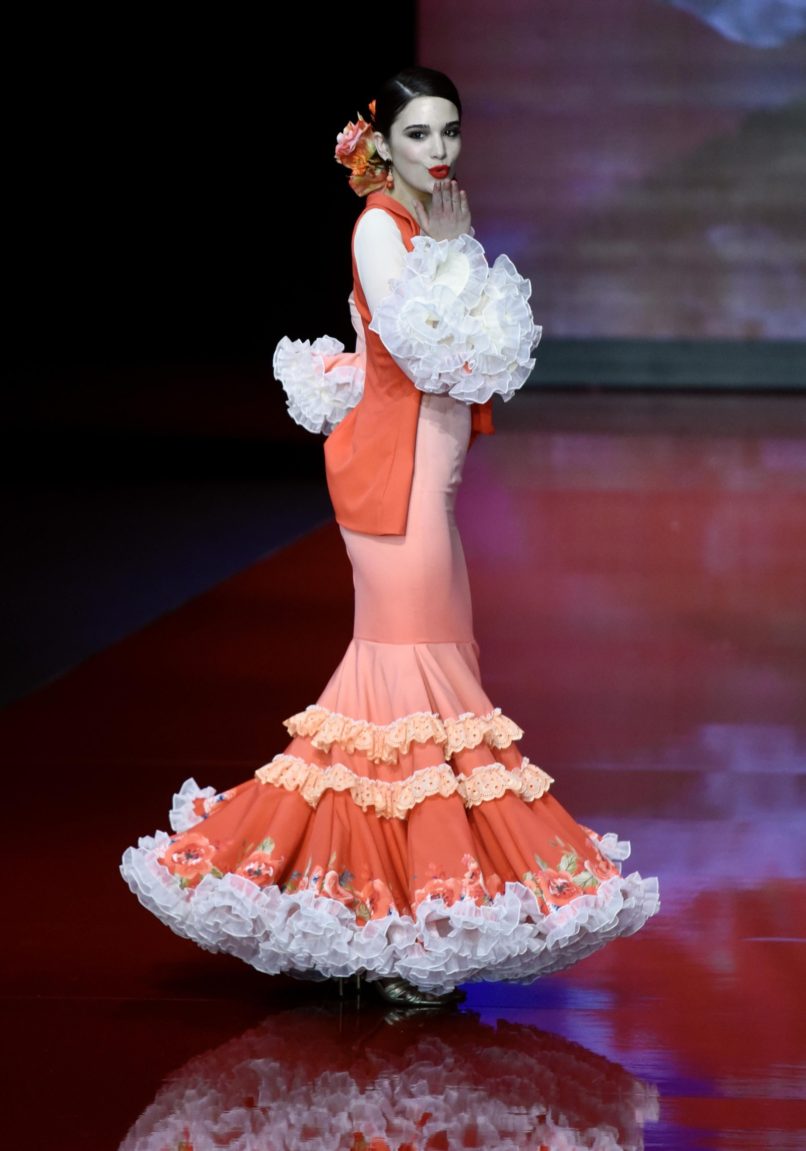 El desfile de Leticia Lorenzo en SIMOF 2022, todas las fotos