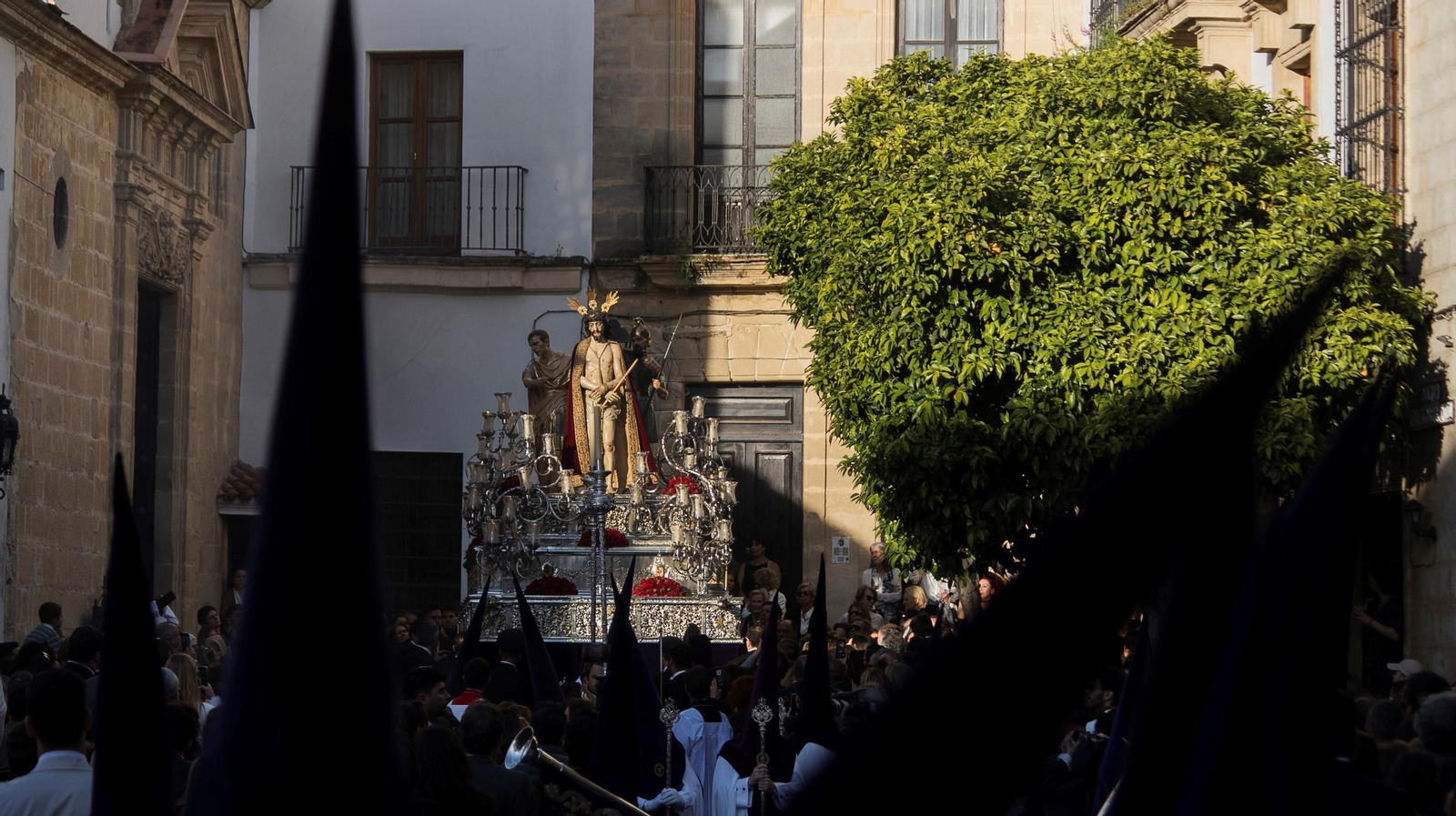 El Señor del Ecce-Homo, tras salir de San Dionisio el pasado Jueves Santo.