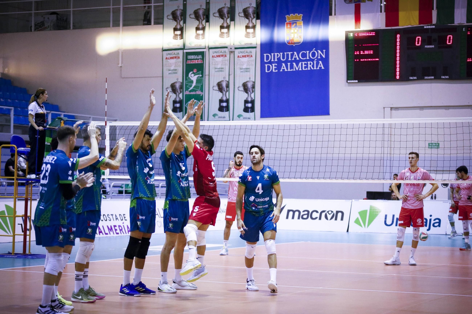 Unicaja Costa de Almería-Arenal Emeve de la Superliga, en imágenes