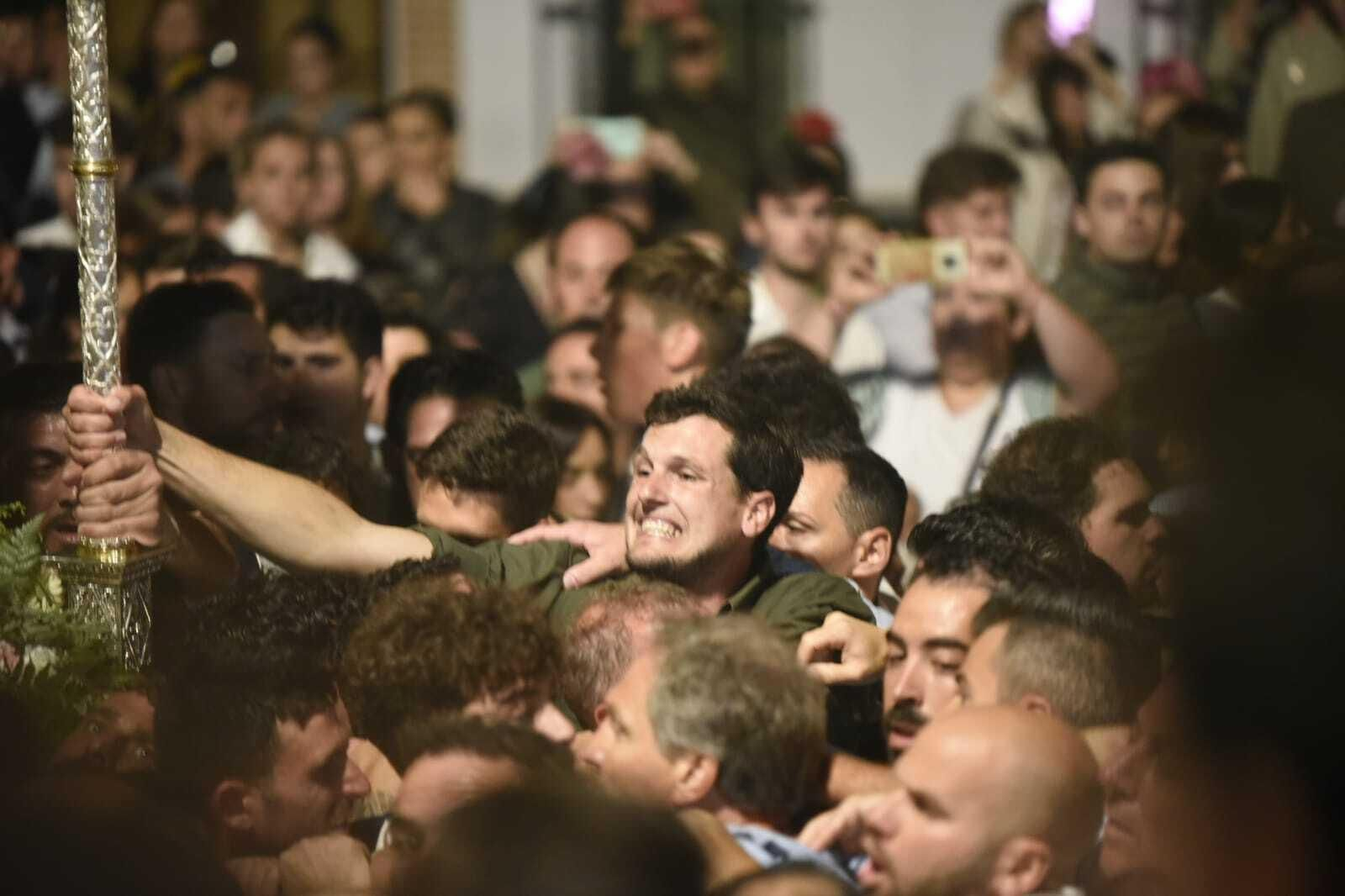 La recogida de la Virgen del Rocío, en imágenes