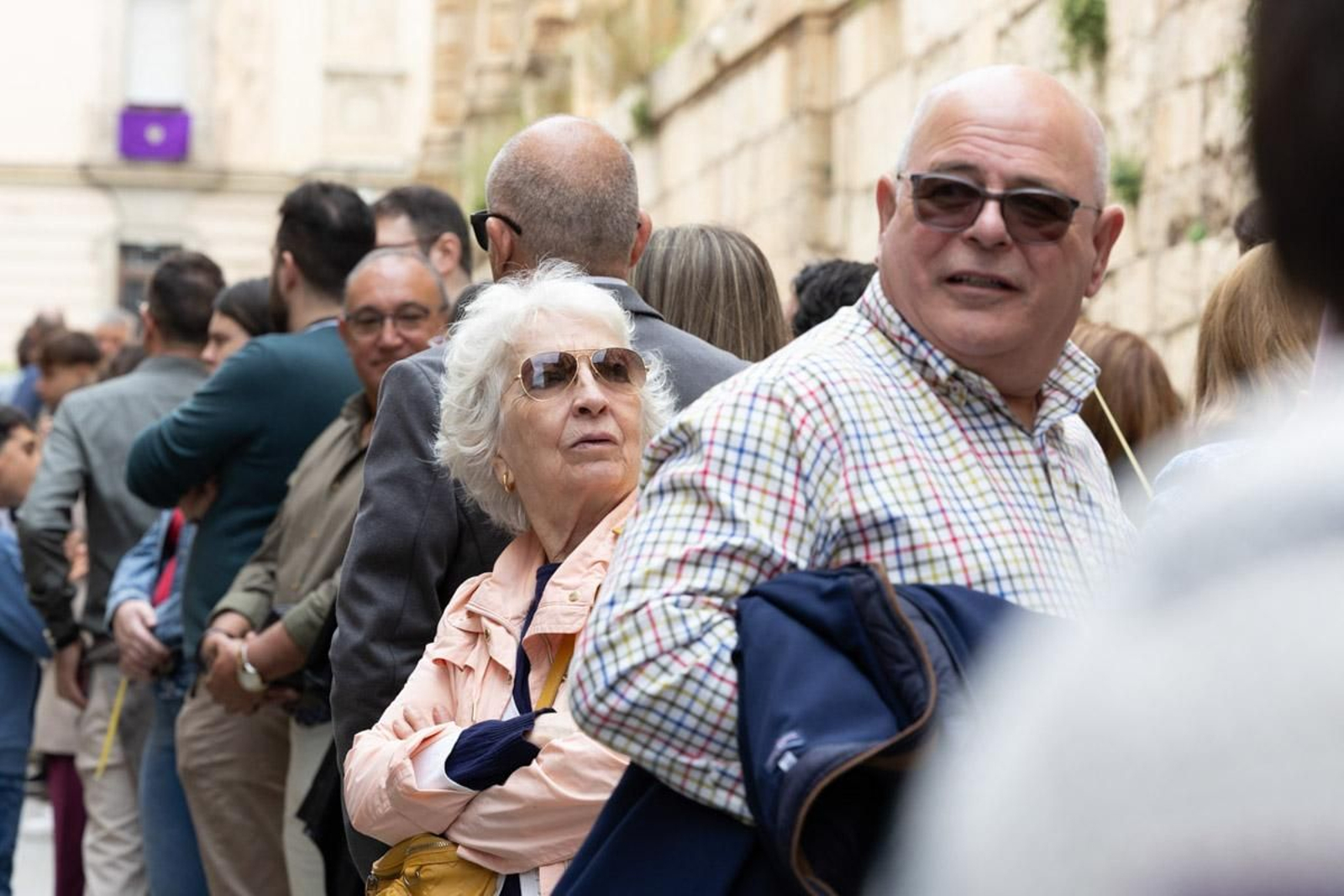 Los jiennenses se echan a la calle para presenciar la primera de las procesiones de la jornada: la Borriquilla (II)