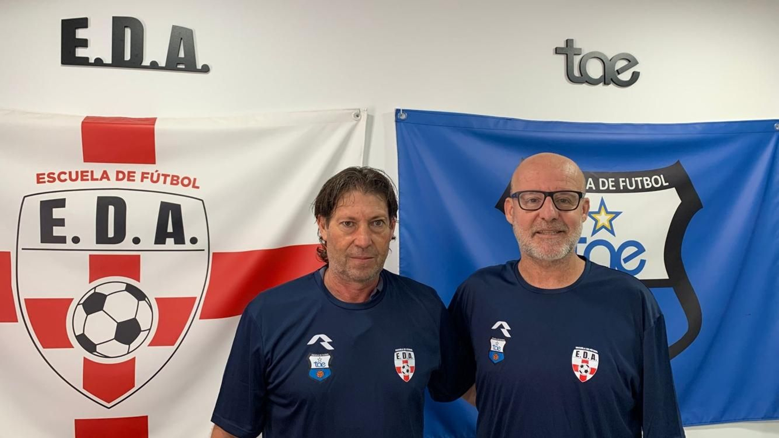 Paco Luna se une a la Escuela de Fútbol EDA Almería.