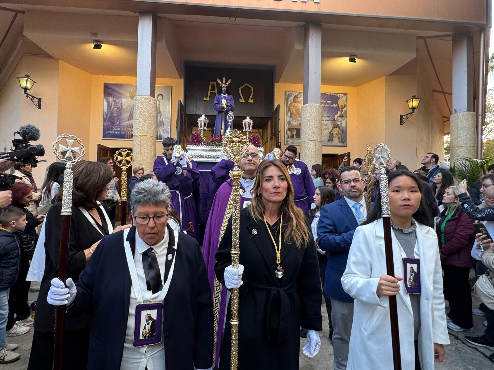 El Cristo de Medinaceli el Martes Santo en las Lagunas de Mijas, en imágenes
