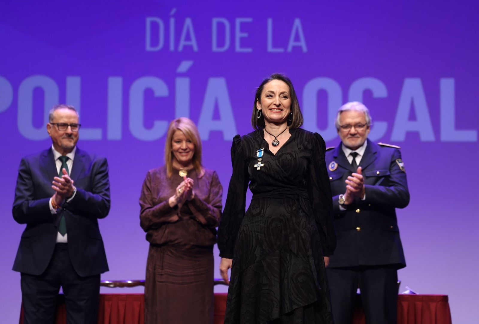 Fotografías de la entrega de honores y distinciones del Día de la Policía Local