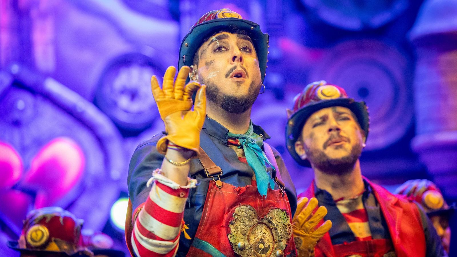 Búscate entre las mejores imágenes de la primera sesión de cuartos de final del COAC 2025