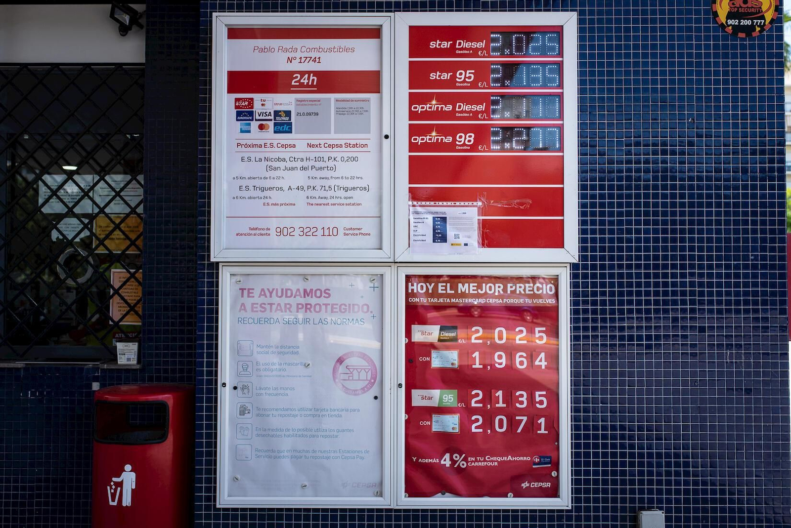 Precios de una gasolinera en Huelva.