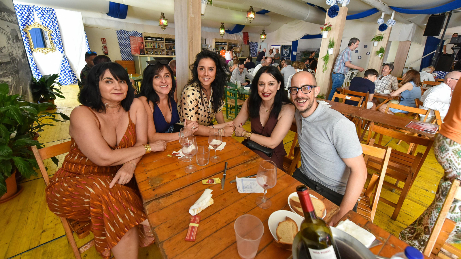 Búscate en las fotos del viernes en la Feria Real de Algeciras