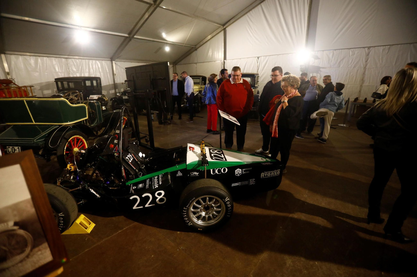 Un paseo en imágenes por la Exposición de la Historia del Automovilismo en Córdoba
