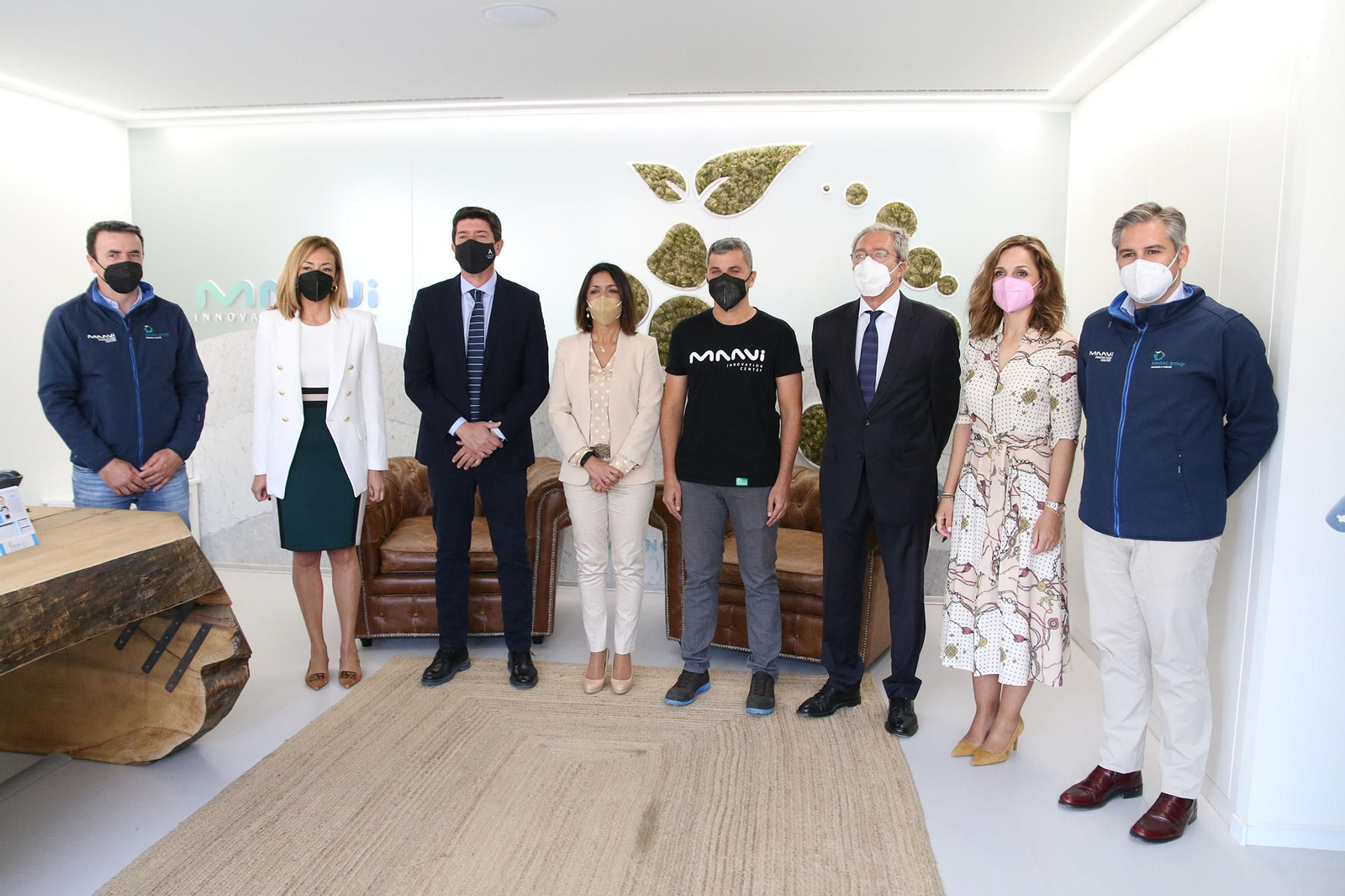 Fotogalería de la visita de Juan Marín a Kimitec, al PITA y a Unica Group