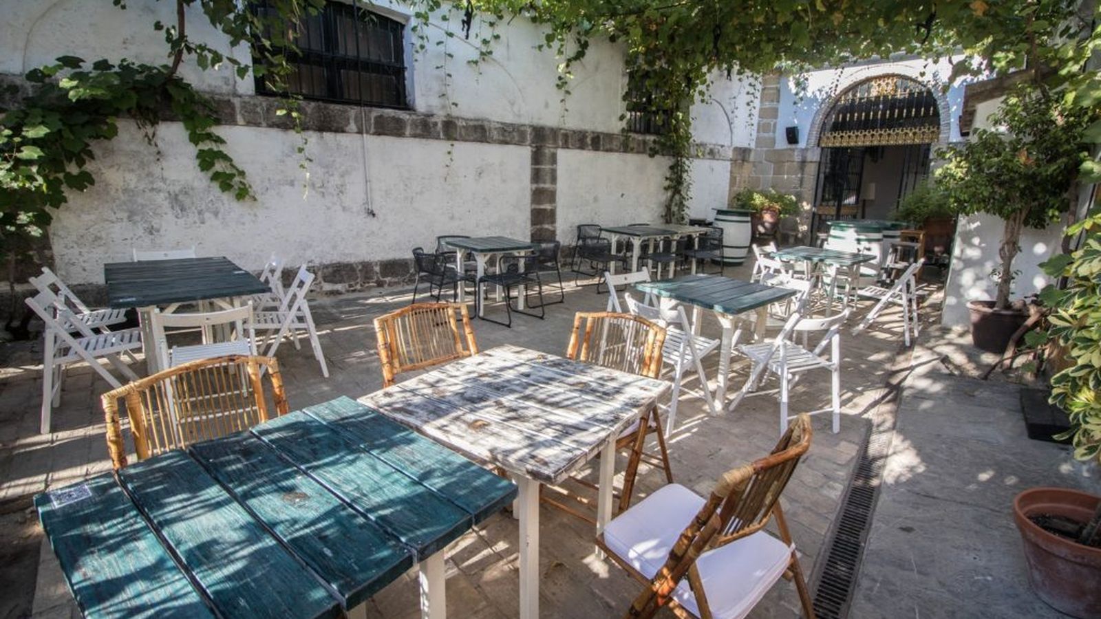 Imagen del patio del tabanco.