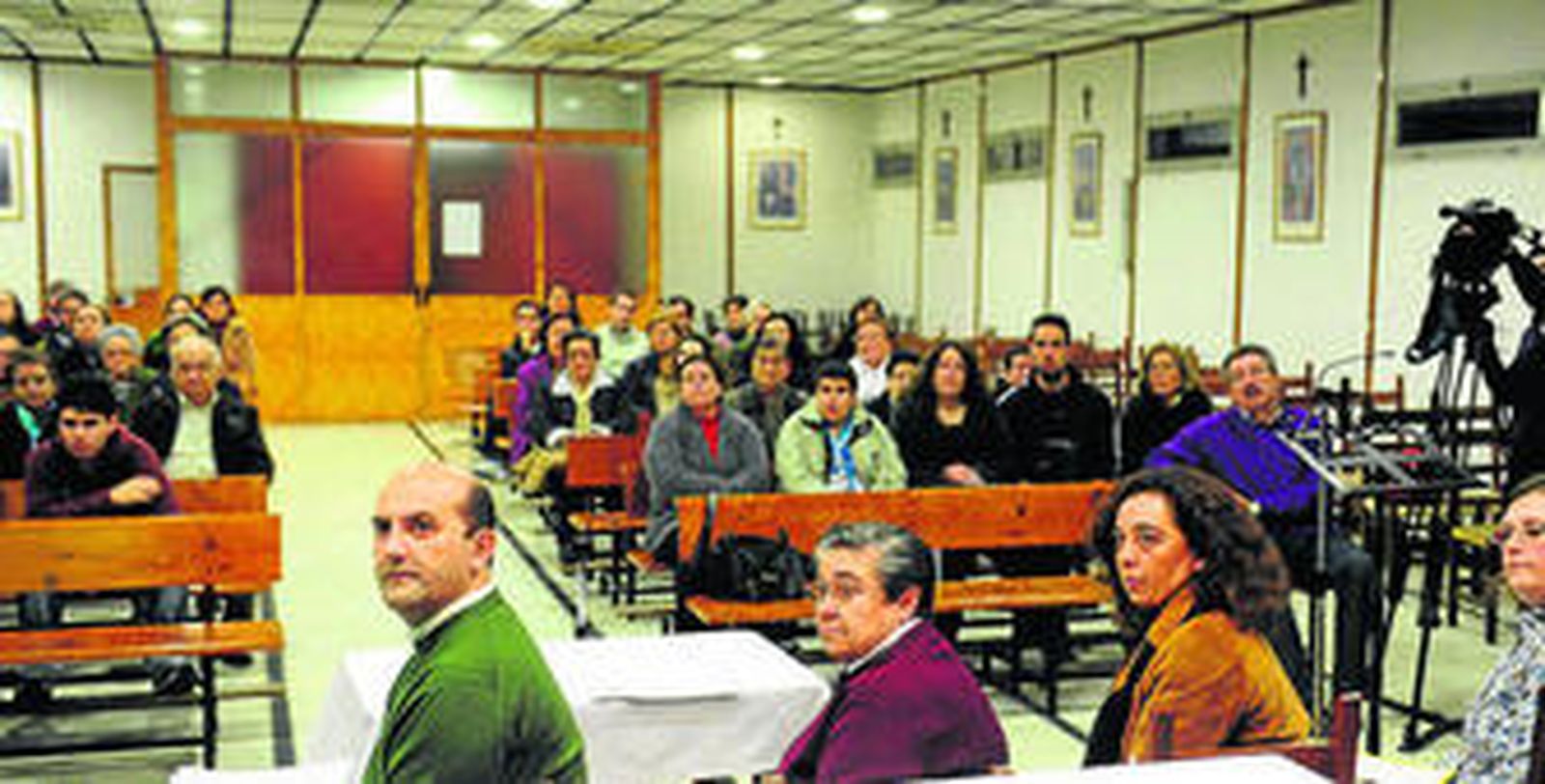 Un momento de la presentación del cuento 'El álbum de Javi'.