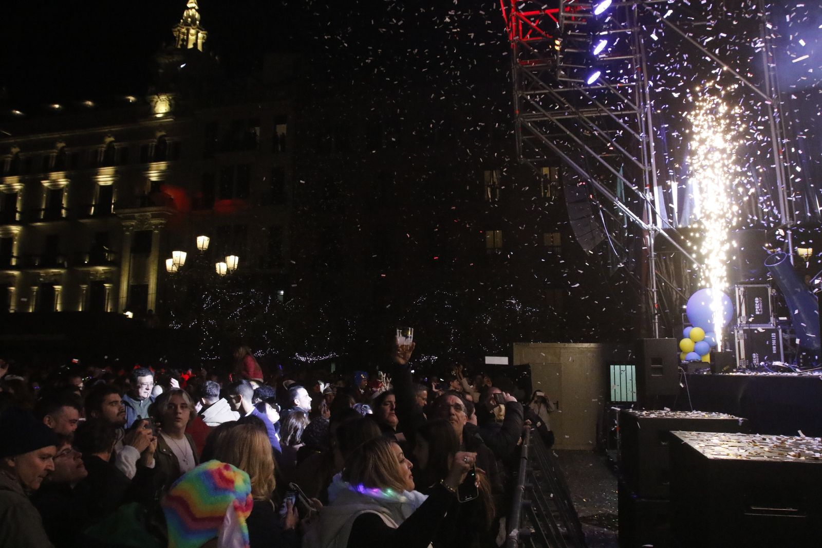 La Fiesta de Nochevieja en Las Tendillas, en imágenes