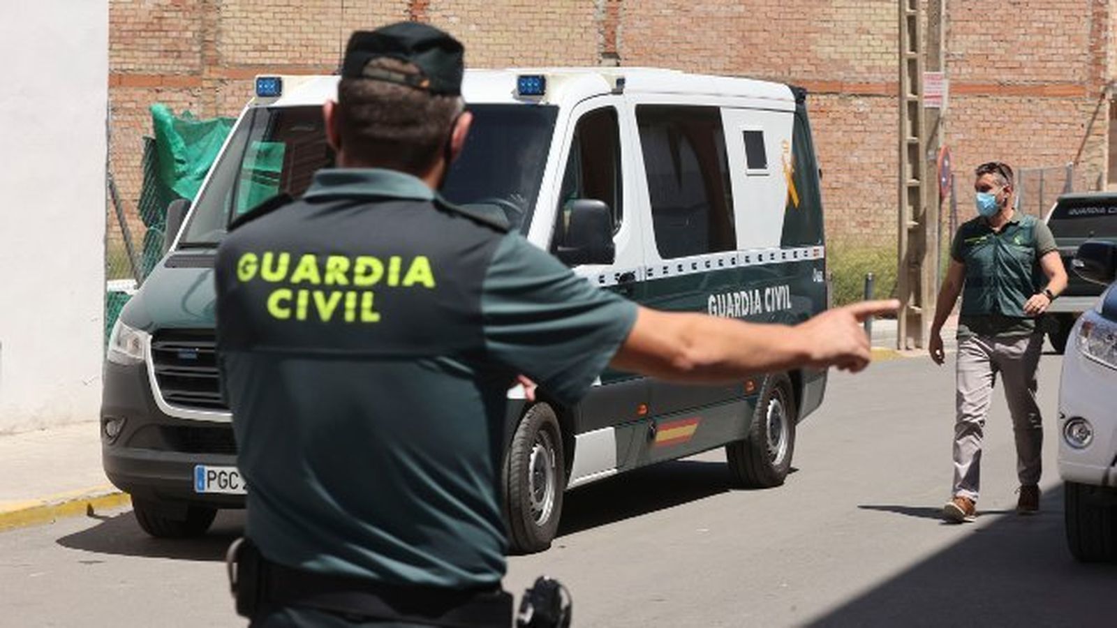 Imagen de archivo de dos agentes de la Guardia Civil.