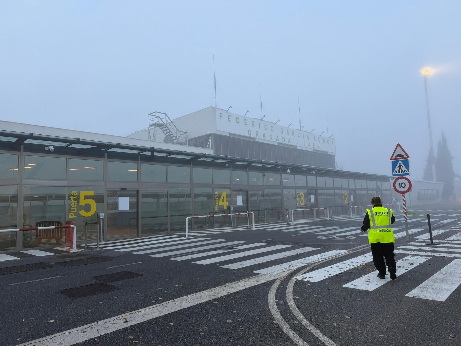 Visibilidad en el Aeropuerto de Granada debido a la niebla