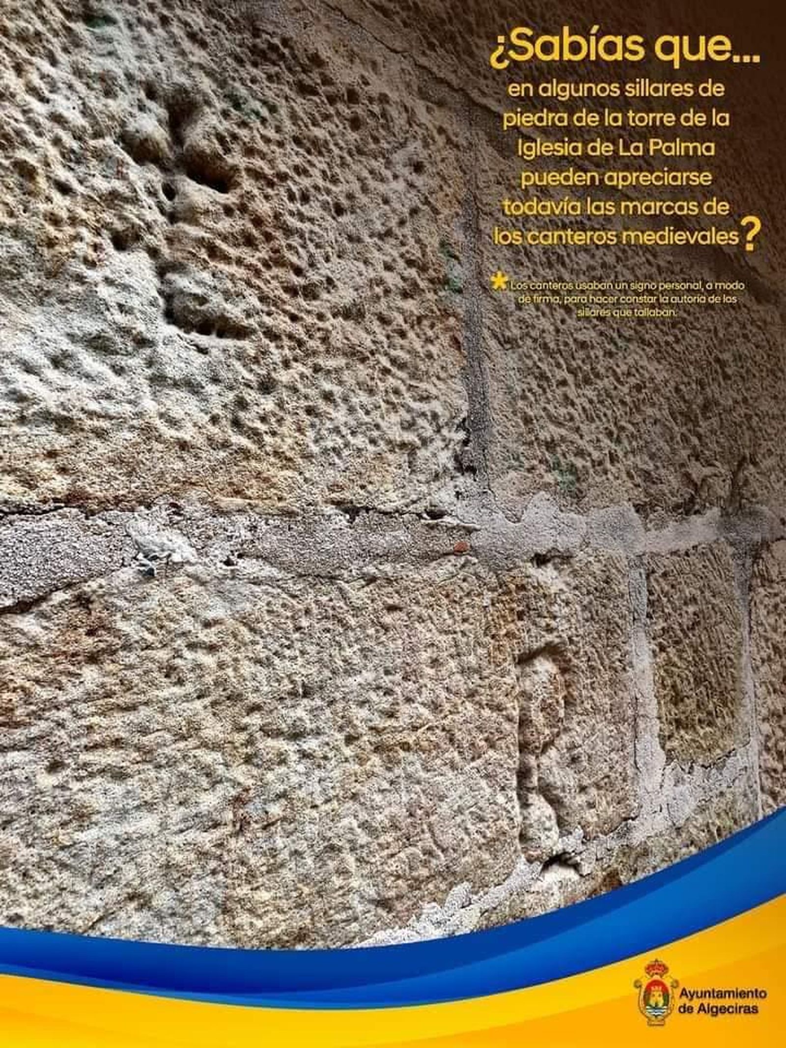 Carteles sobre las curiosidades de Algeciras expuestos en Plaza Alta.