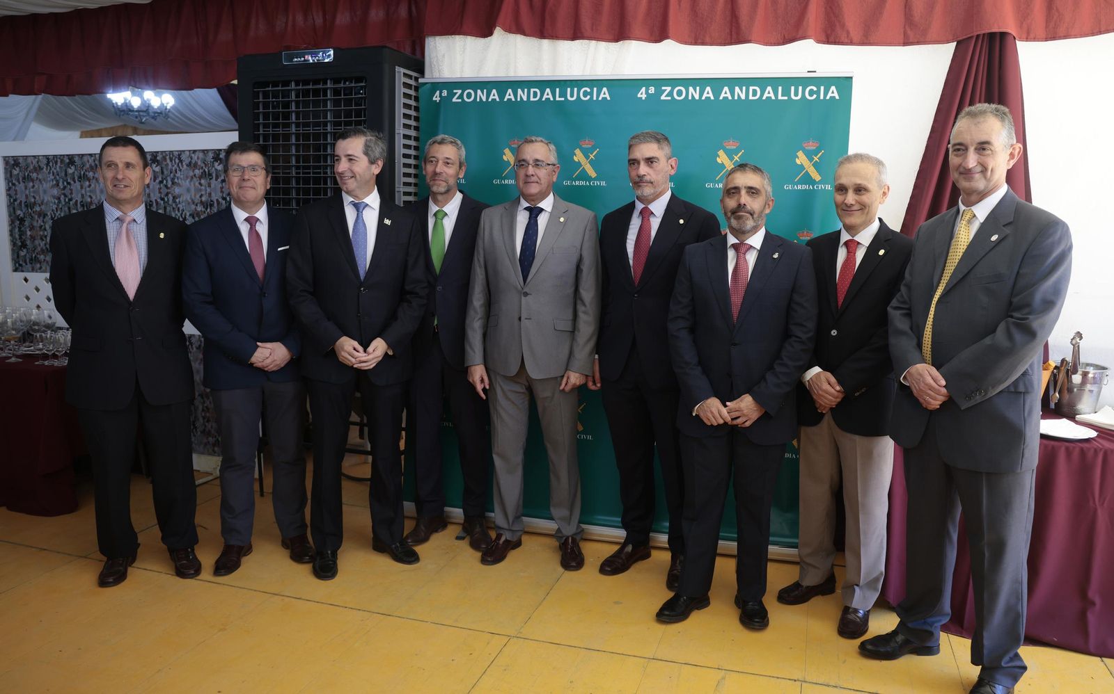 Los tenientes coroneles Ahuín y Lozano; los coroneles Luis Martín y Julio Serrano; el general Luis Ortega y los coroneles Ramón Clemente, Emilio Serrano, Pedro Herrera y Paulino Ramos.