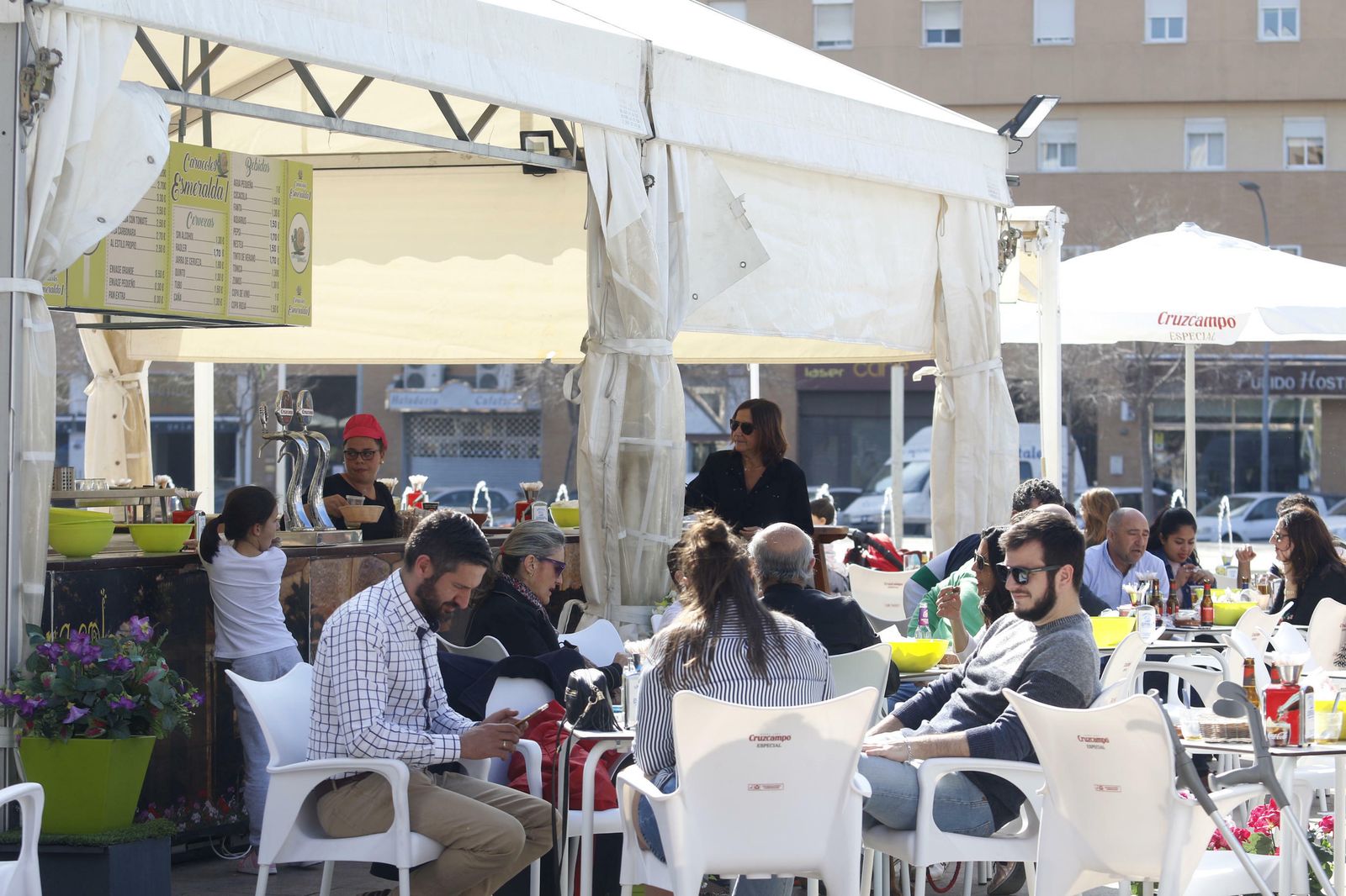 El puesto de caracoles Esmeralda, en el Zoco, en fotos