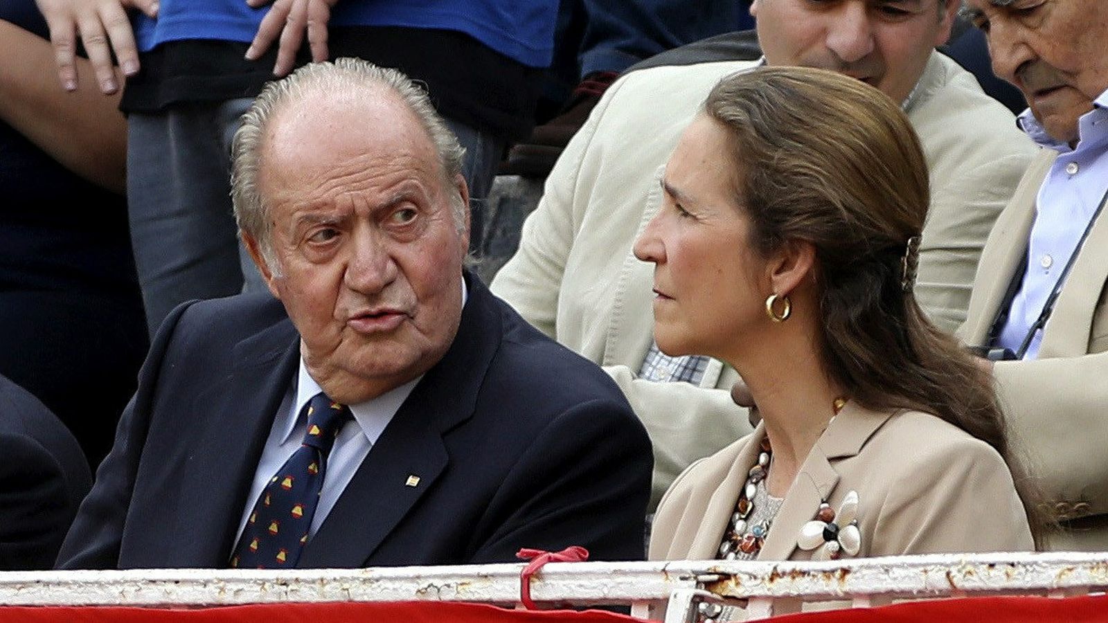 De sus tres hijos es la que más aficiones comparte con el rey Juan Carlos.