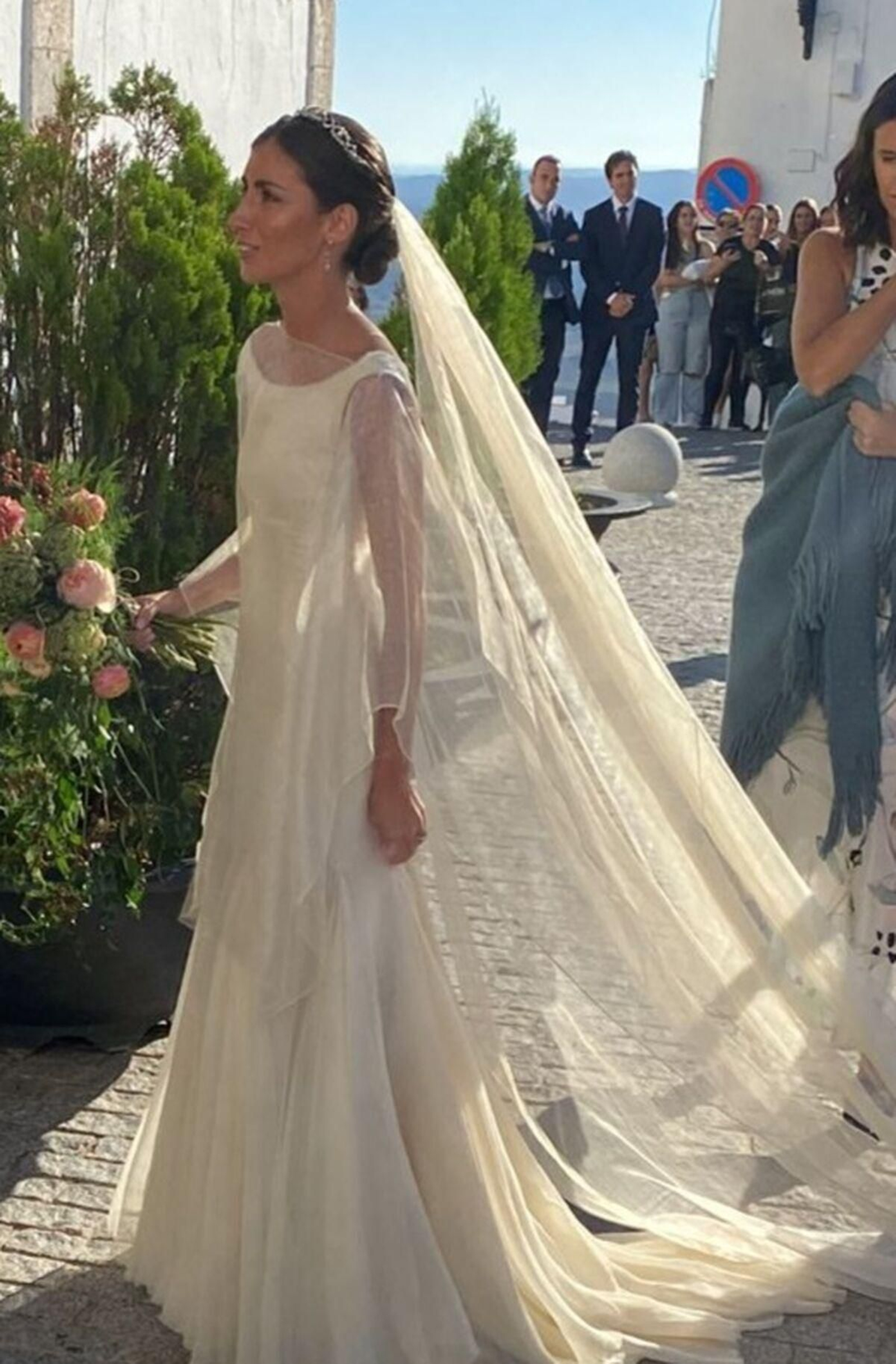La novia, a su llegada al templo.