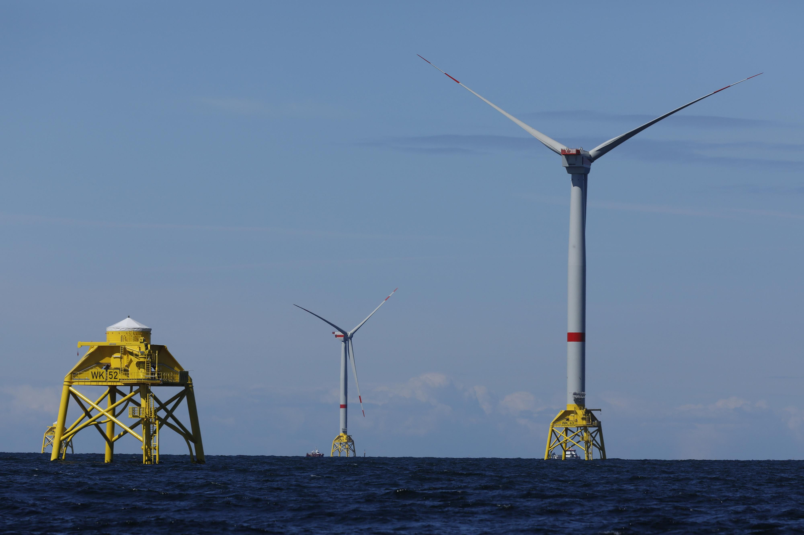 Puerto Real, presente en la estación eólico marina Wikinger