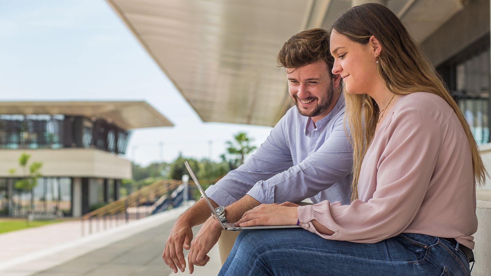 Alumnos de la Universidad Loyola