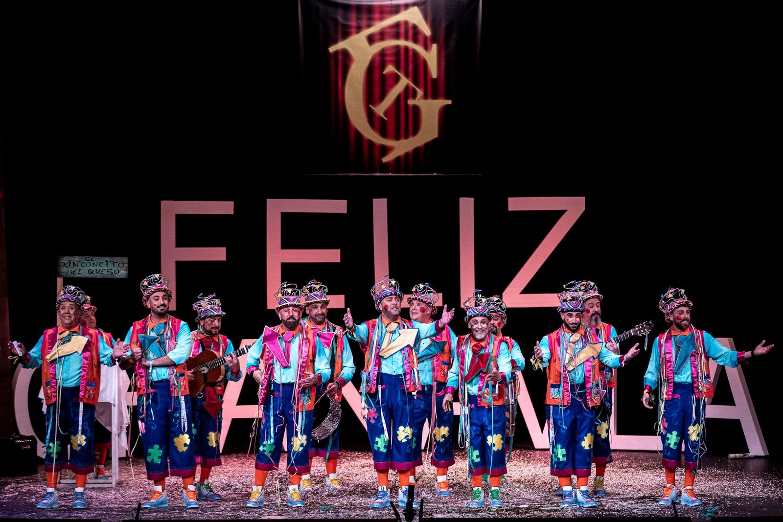 La chirigota 'Los disléxicos' en una de sus actuaciones en el COAC 2025.