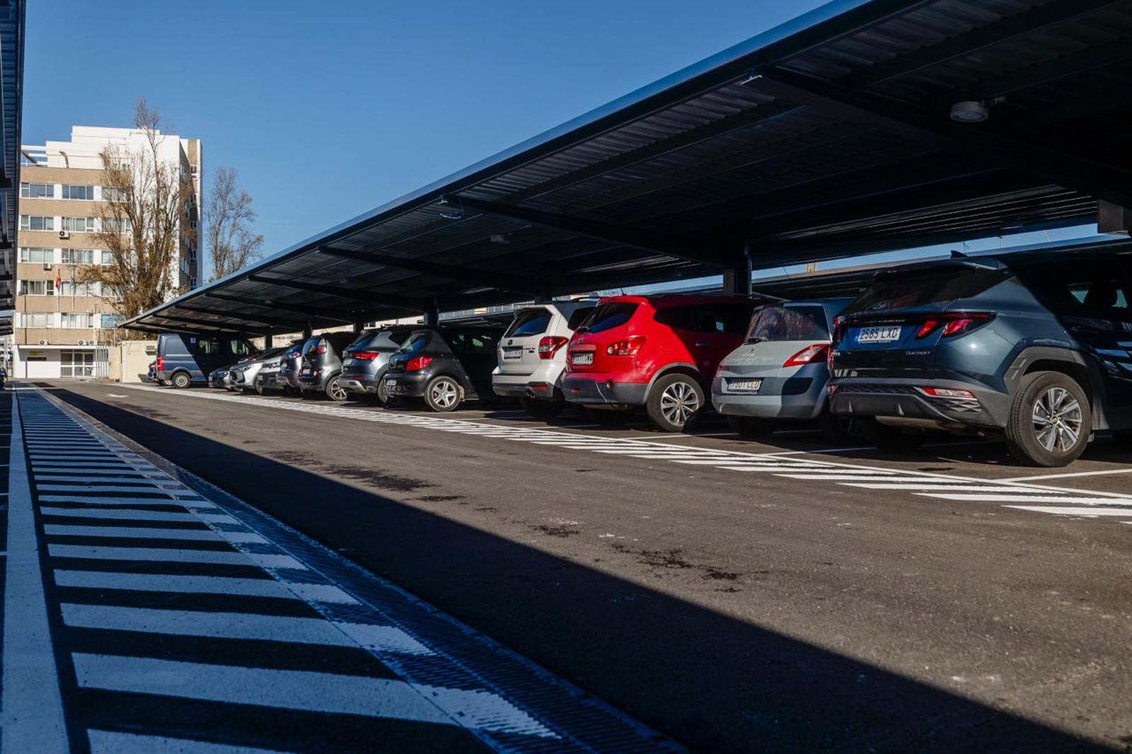 Las imágenes del nuevo aparcamiento de Adif en la estación de tren de Cádiz