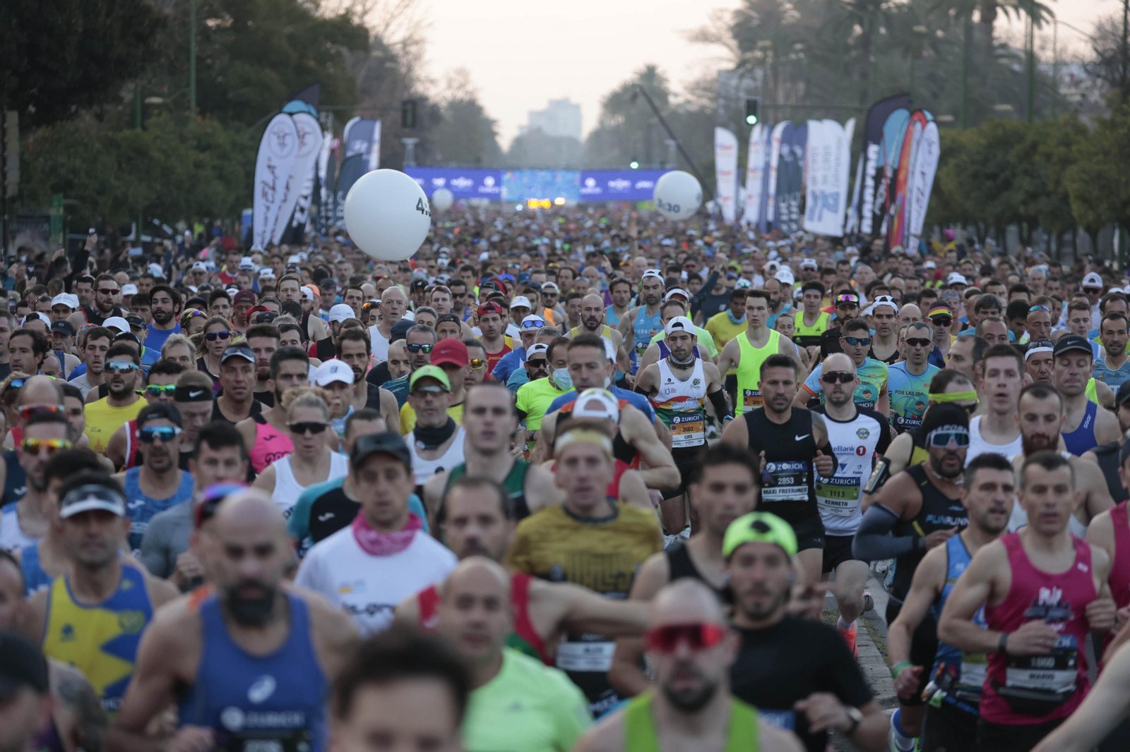 Las imágenes del Maratón de Sevilla 2022 (2)